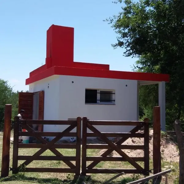 Casa en Traslasierra، فندق في لوس هورنيلوس