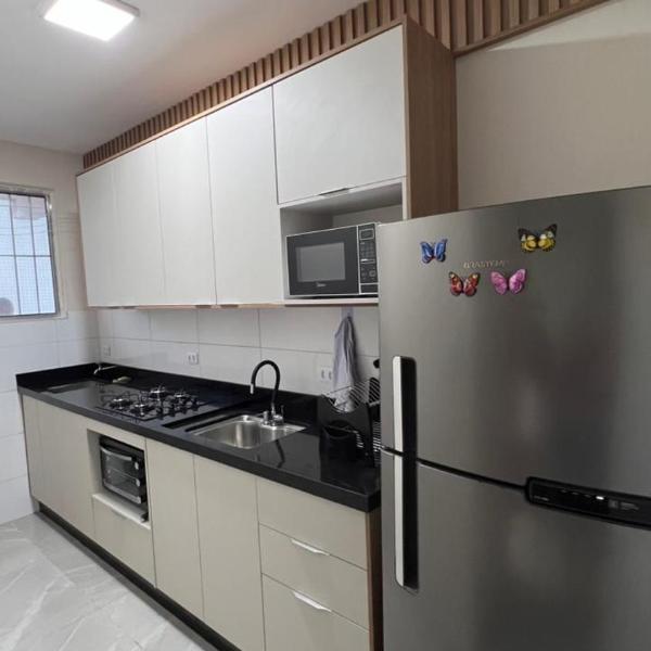 Apto completo com excelente localização central - Foto 4