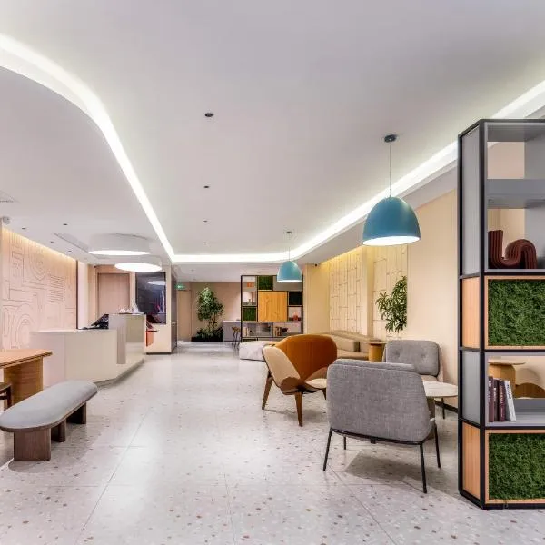 Home Inn Selected - Guilin City Center Close to HSR, hótel í Guilin