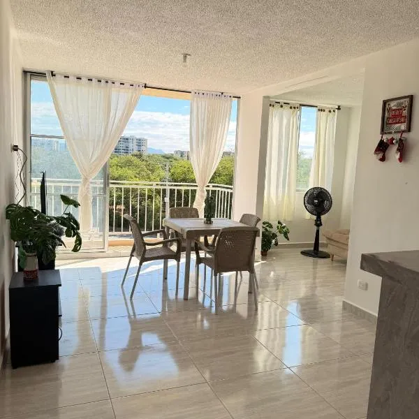 Apartamento Completo en Ricaurte、リカウルテのホテル