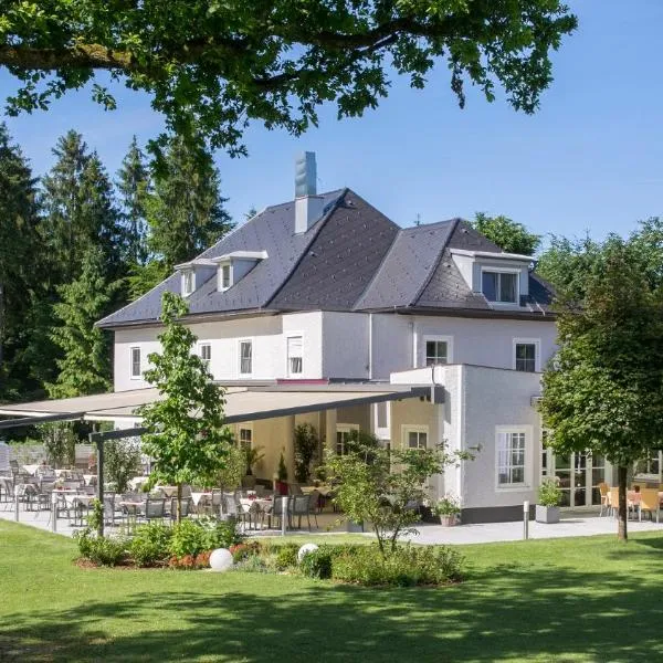 Restaurant & Hotel Waldesruh, hotel di Ohlsdorf