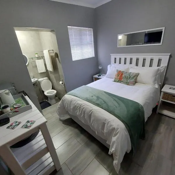 Stay a While Self catering, hotel in Newton Park