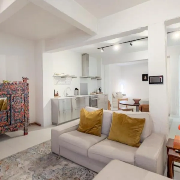 Cosy loft near City Centre, Terra CasaMia, hotel di Antwerpen