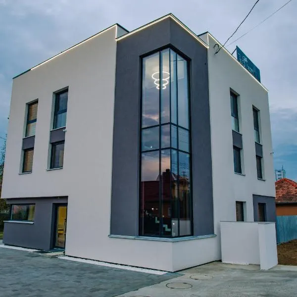 The Butterfly, hotel a Sângeorgiu de Mureș