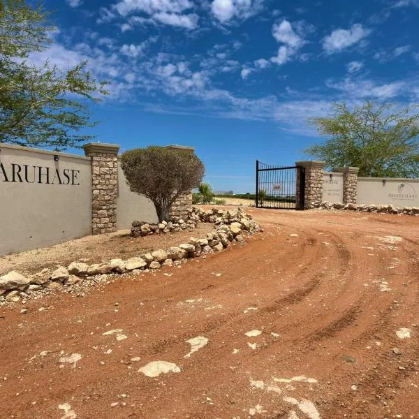 !Kharuhase Lodge and Distillery – hotel w mieście Stampriet