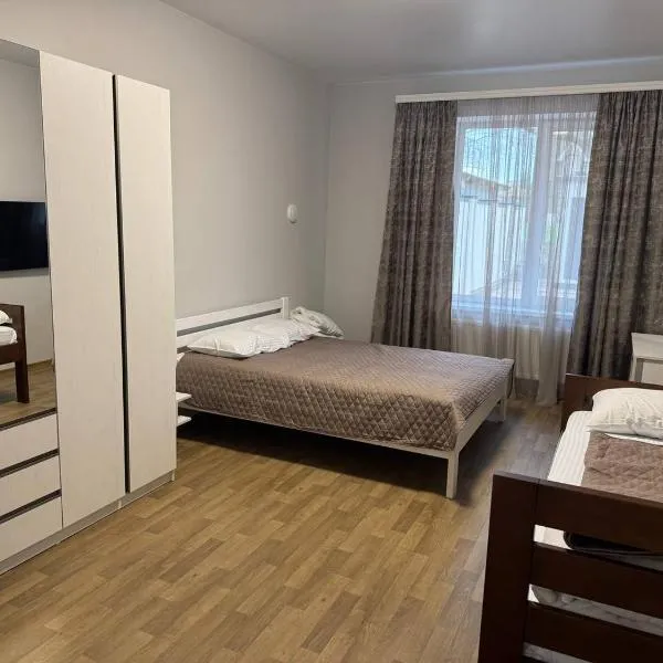 Надія, hotel u gradu Khlibodarske