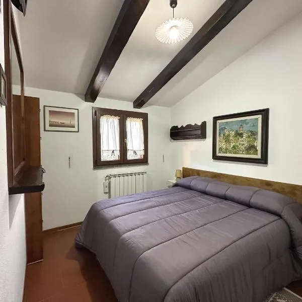 FREE PARKING - La Bianca Neve Cottage, hotel a Castel di Sangro
