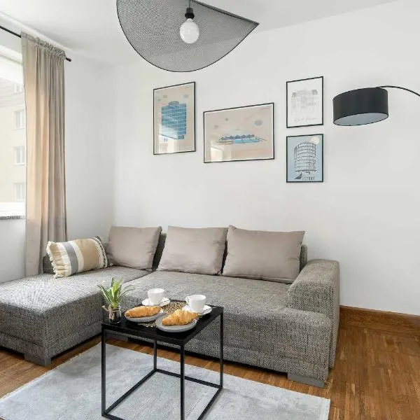Rodzinny Apartament z Parkingiem w Poznaniu by Noclegi Renters, готель у Познані