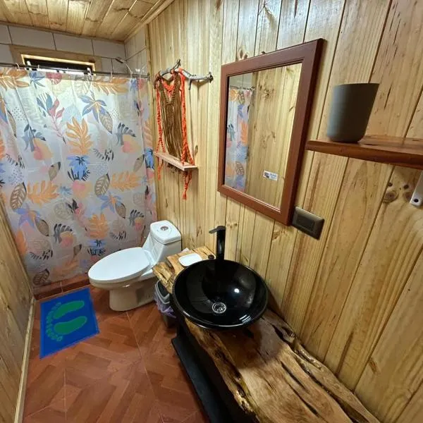 Hostal Aves del Sur, hotel em Coñaripe