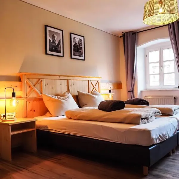 Der baeren - Historische Zimmer & Ferienwohnung, Mainbernheim, hotelli kohteessa Mainbernheim