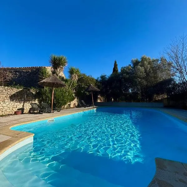 Logis Hotel Restaurant L'Esquielle, hotel em Saint-Géniès-de-Malgoirès