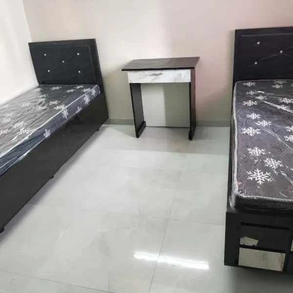 Sunrise Luxury PG For GENTS Near Eon IT Park