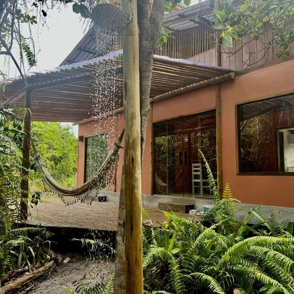 Casa na mata a 2 min de direção da Praia do Sargi