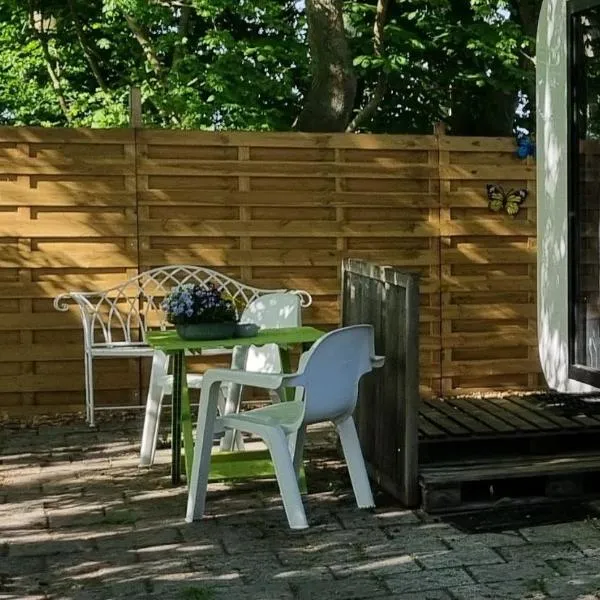 City Farmer Farmyard Stays, Sleep Easy, Stay Rural, Explore Amsterdam, Hotel in Amsterdam