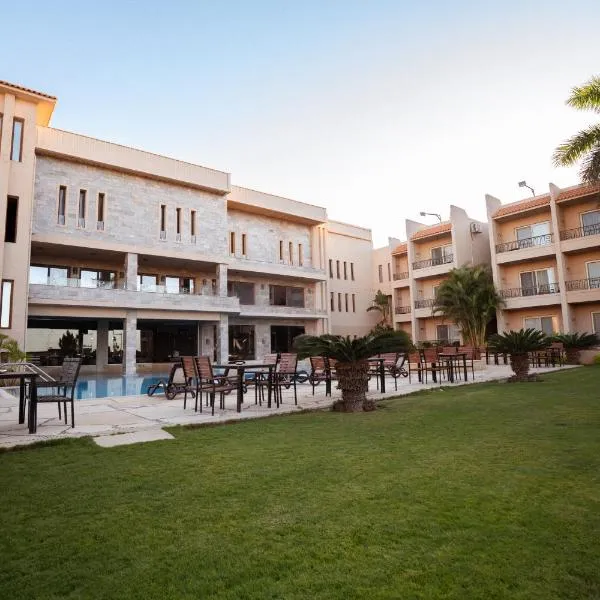 Panacea Suites Hotel, hotel en Borg El Arab