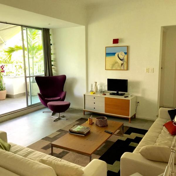 2 bedrooms flat with terrace on IPANEMA BEACH