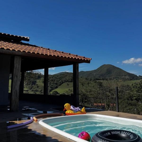 Chácara com piscina e área gourmet até 10 pessoas