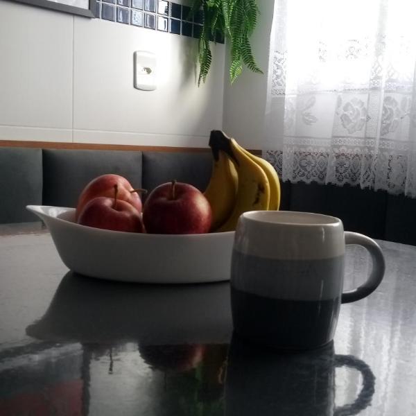 Casa inteira com churrasqueira e estacionamento - Foto 3