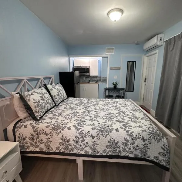 Cozy room close to everything, 5min to the airport, hotel u Majamiju