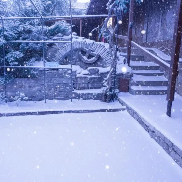 Садиба FAM-KIVI, hotel em Kamianets-Podilskyi