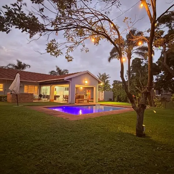 Umhlanga La Lucia Oasis, Family Friendly Pool and BQQ Paradise, hotel sa Durban