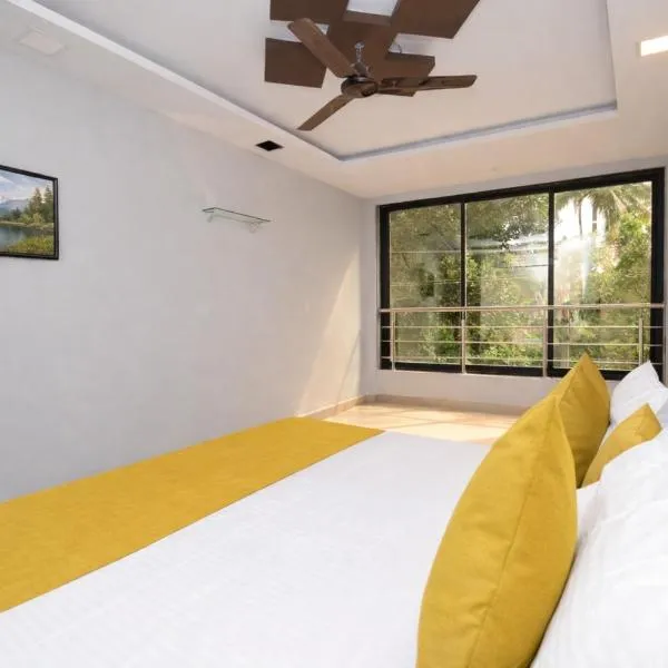 Holidays Beach Home Calangute Goa, hotelli kohteessa Calangute