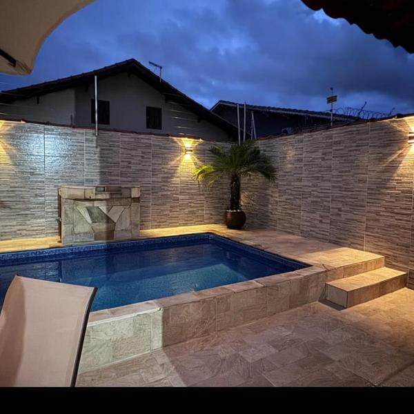 Casa com piscina garagem para 4 carros - Foto 4
