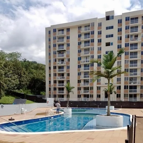 Apartment in Villeta with mountain views, khách sạn ở Villeta