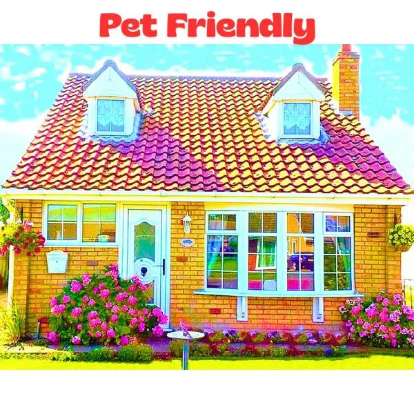 The Beach House! Holiday with Family & Friends at this Cosy Coastal Cottage in Sutton on Sea - Perfect for Couples & Family Stays with Free Parking, Large Garden & Super Fast Free WiFi, hotel em Sutton-on-Sea