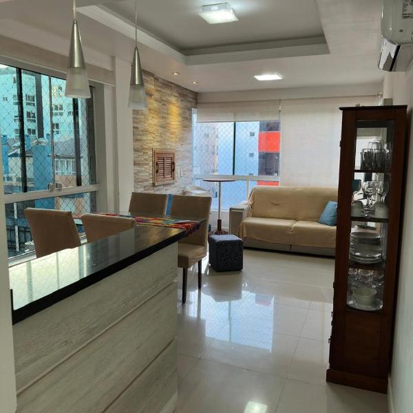 Apartamento 2 Quartos com garagem - 400m da Praia