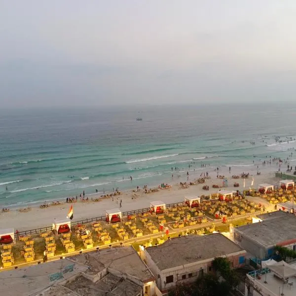 Charming blue see view apartment، فندق في الإسكندرية
