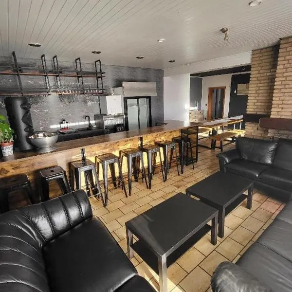 Hani's Partyhaus，費爾的飯店