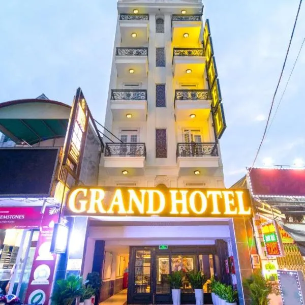 Grand Hotel Gò Vấp, хотел в Хошимин