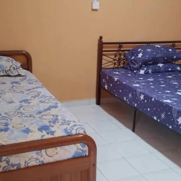 Bayu Beach Chalet PCB – hotel w mieście Kota Bharu