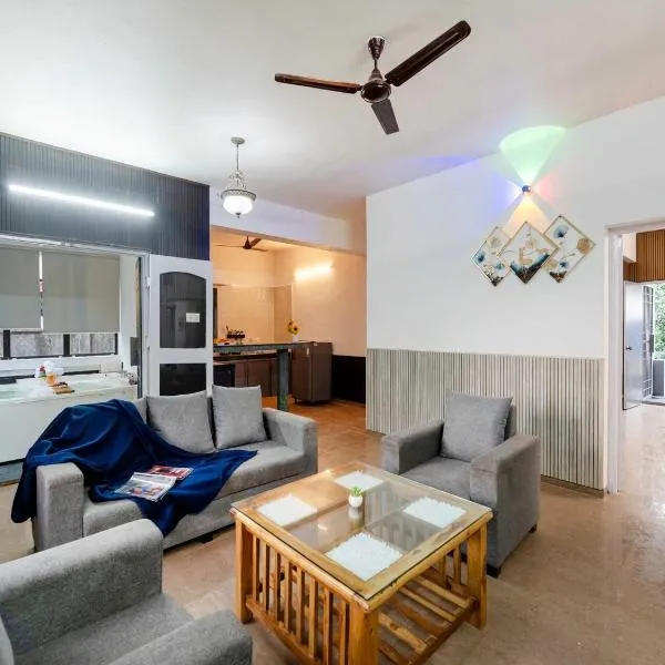 Palette Bubble Nest Villa | 2BHK | Jacuzzi | Pool | Lonavala, hotel i Lonavala