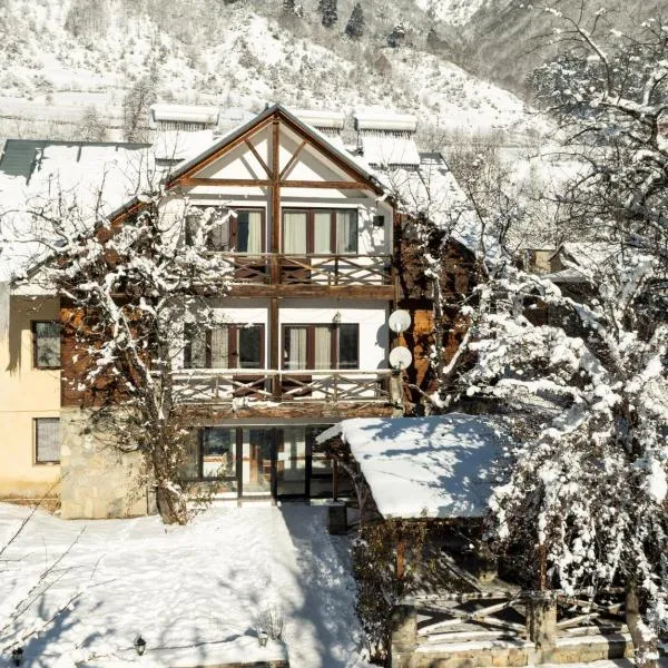 Hotel Chubu, hotel em Mestia