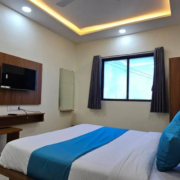 Hotel Empire, hotel u gradu Vapi