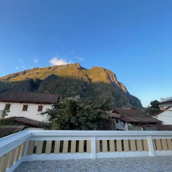 Nongkhiaw Chansai Guesthouse – hotel w mieście Ban Lassa