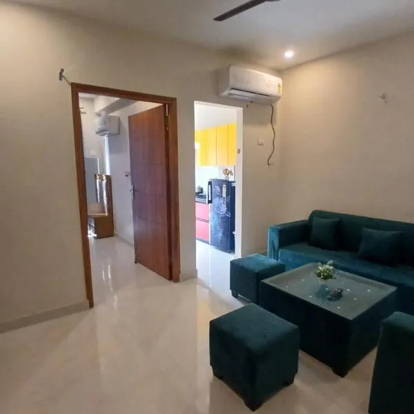 7 HEAVEN 1 BHK LUXURY Apartment، فندق في فريندافان