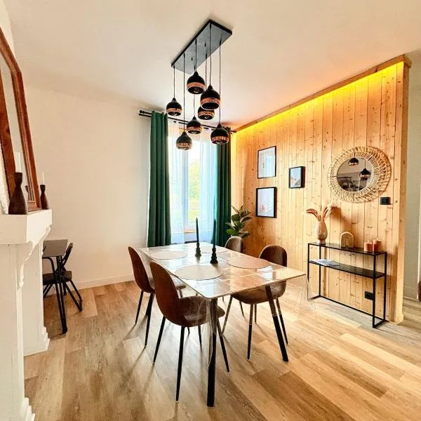 Bright loft-style duplex 6 people Dunkirk, hotel u gradu Coudekerque-Branche