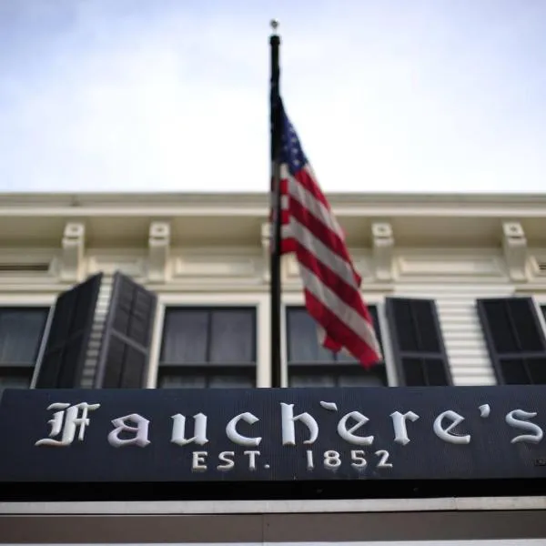 Hotel Fauchere, hotel v destinaci Milford