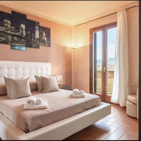 Casa Gina-Città e Campagna Lucchese, hotel en Lucca