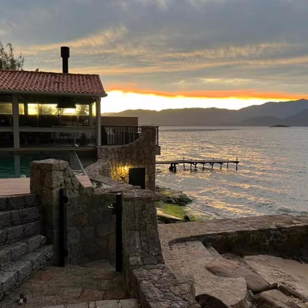 A Melhor Casa de Floripa Mansão à Beira-mar - Foto 2