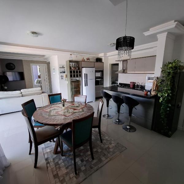 Apartamento aconchegante a 150 metros do mar