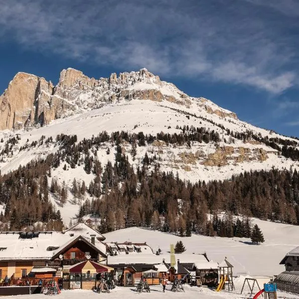 Bar-Restaurant-Pizzeria Antermont B&B, hotel v destinaci Carezza al Lago