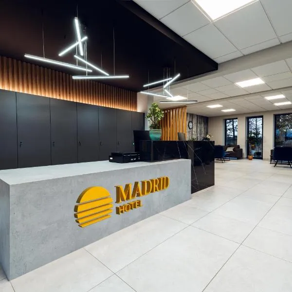Hotel MADRID, hotel en Krzemionka