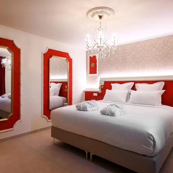 Loveroom Diamant Spa Détente avec Balnéo Double & Sauna, Hotel in Gémenos