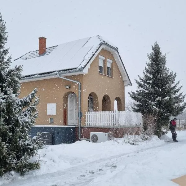 HutiAgi apartman, hotel em Siófok