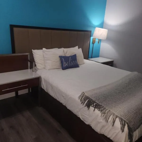 Naval Suites by FairBridge, hotel en Bremerton