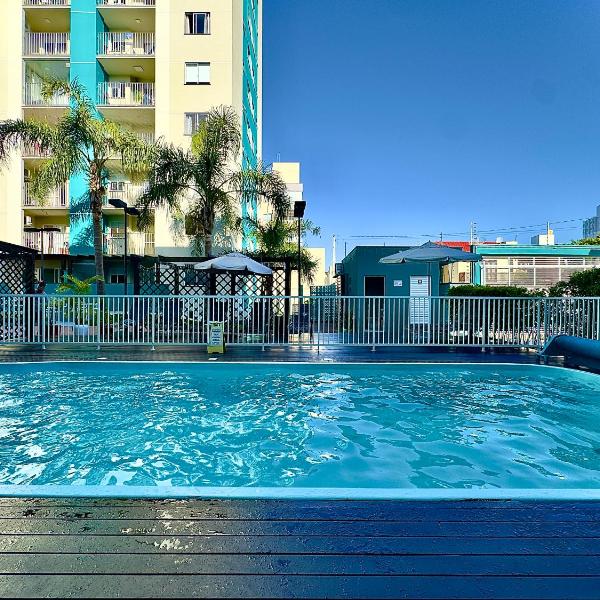 Apto em Barra Velha 340m da PRAIA com SACADA com CHURRASQUEIRA, AR CONDICIONADO WI-FI, PISCINA, PORTARIA 24h, ACADEMIA MINI MERCADO e vaga de GARAGEM - Foto 3